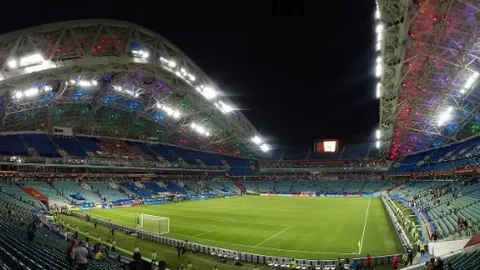 林高远击败格罗特，晋级男单16强乒乓球锦标赛