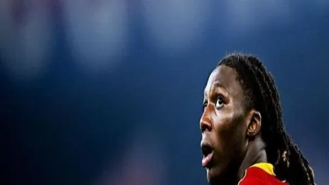 东契奇创30队三双新里程碑，詹姆斯末节16分刷新40岁老将乔丹纪录